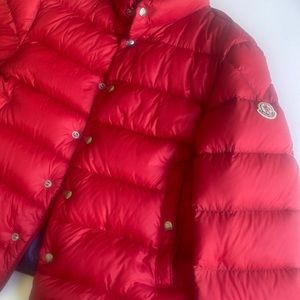 Moncler
quilted buttoned padded jacket